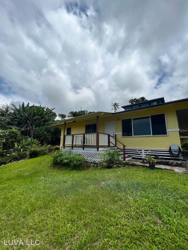 8110151015 Meleana Pl, Kealakekua, HI 96750 House Rental in