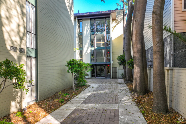 Patio - Rose Park Terrace Condominium