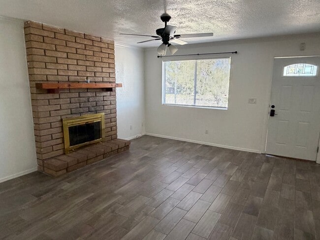 Foto del edificio - 3 bedroom 2 bath Home