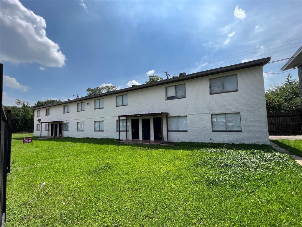 Primary Photo - 1141 N Durham Dr