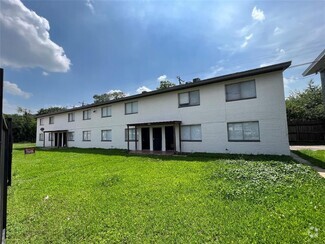 Building Photo - 1133 N Durham Dr