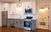 Foto principal - 15 Cranston Ave