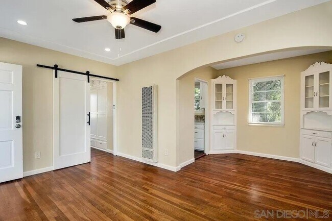 Foto del edificio - 4417 Van Dyke Ave