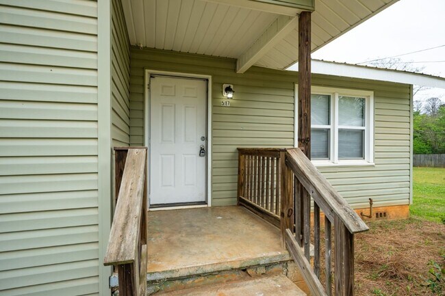 Foto del edificio - Incredible Value in Sylacauga – Appliances Included & Move-In Ready!
