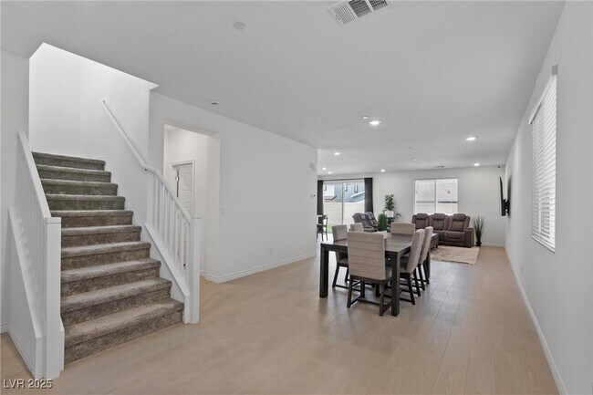 Building Photo - 3546 Luciana Gln Ave