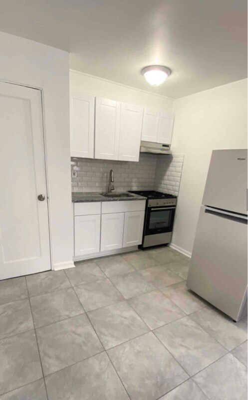 Primary Photo - 75 N Walnut St