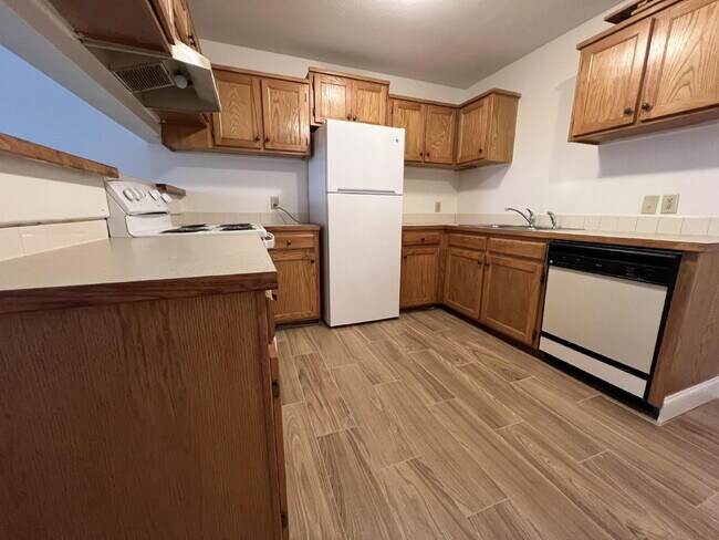 Foto del edificio - Newly Remodeled 2BR unit