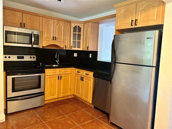 Foto del edificio - 6175 NW 57th St