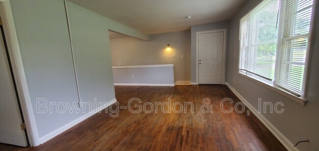 Foto del edificio - 2402 Dennywood Drive