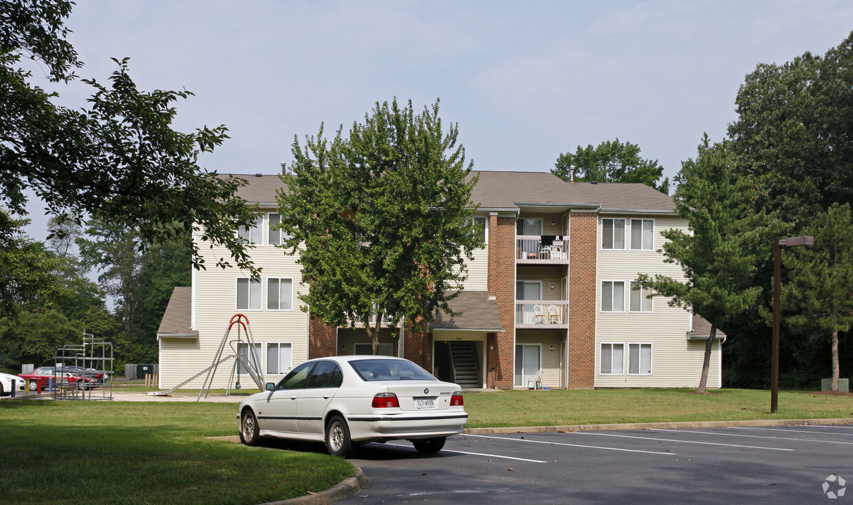 Building Photo - Foxwood