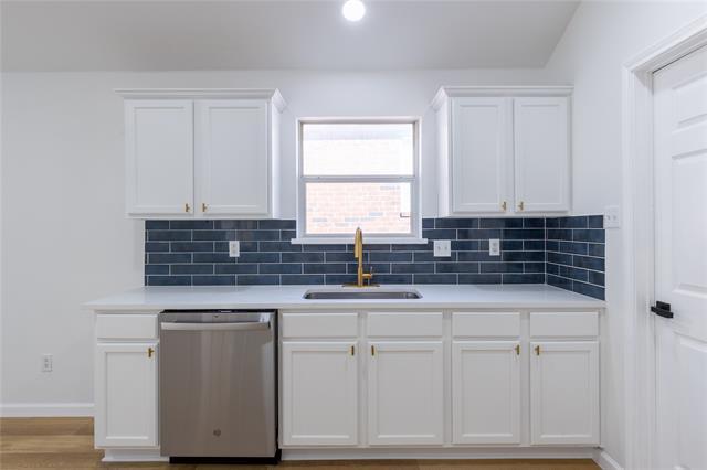 Foto del edificio - 924 Hidden Oaks Dr