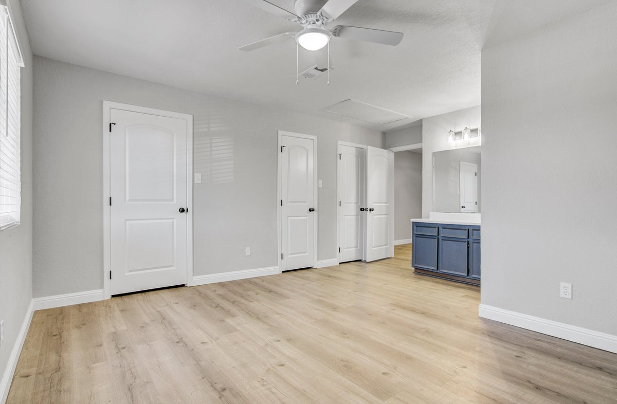 Foto principal - 2089 Dowlen Rd