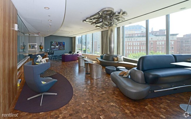 Foto del edificio - 1 br, 1 bath  - 129 Kingston St Unit 132