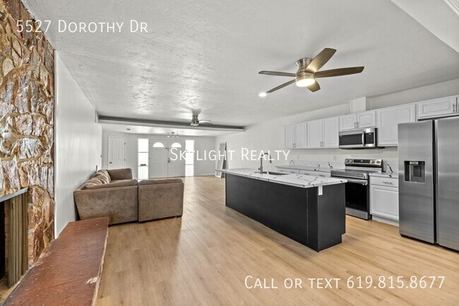 Foto del edificio - 5527 Dorothy Dr