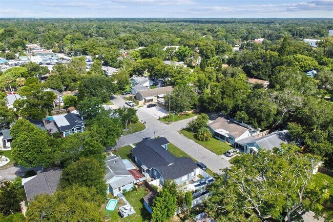 Foto del edificio - 6705 N Branch Ave