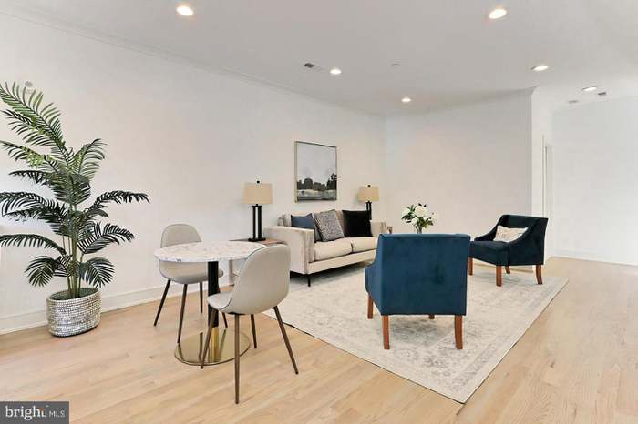 Primary Photo - 1313 Orren St NE