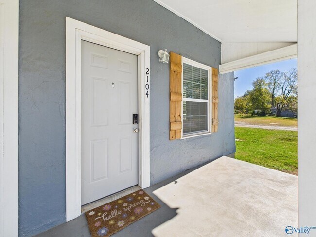 Foto del edificio - 2104 Levert St NE