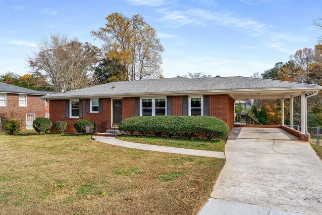 Foto del edificio - 4119 North Cooper Lake Rd SE