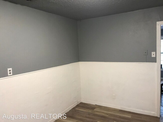 Building Photo - 2 br, 1 bath House - 2310 N 18th