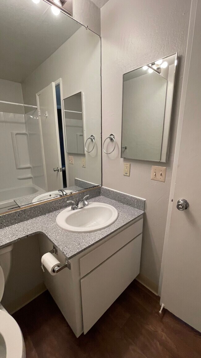 Bathroom - 815 18th St