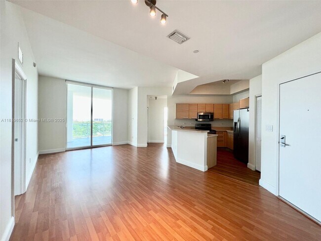 Foto del edificio - 2525 SW 3rd Ave