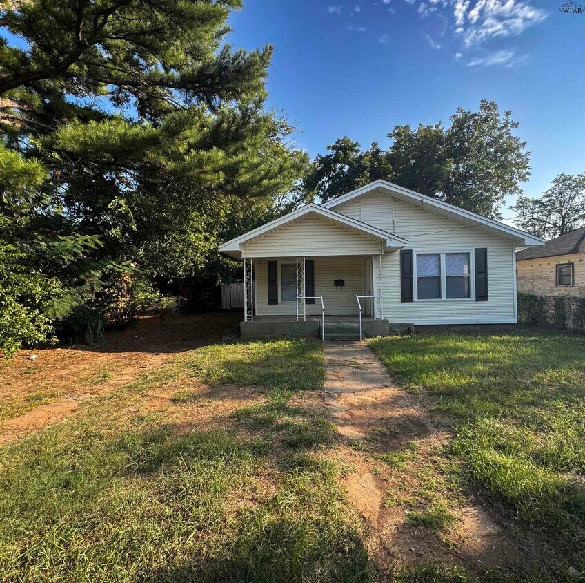 Primary Photo - 1517 Blonde St