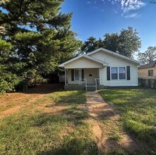 Building Photo - 1517 Blonde St