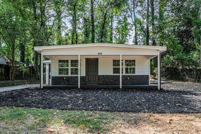 Fully Renovated Cottage near Downtown Smyrna! - Fully Renovated Cottage near Downtown Smyrna! House