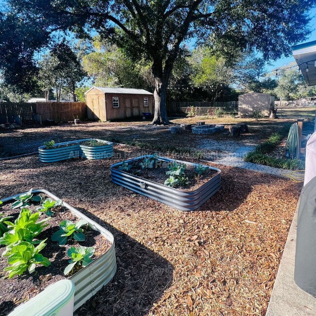 Building Photo - 419 Marlowe Dr