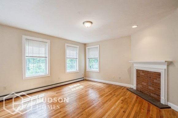 Building Photo - NOW AVAILABLE! - 229 Brookfield Road, Stur...