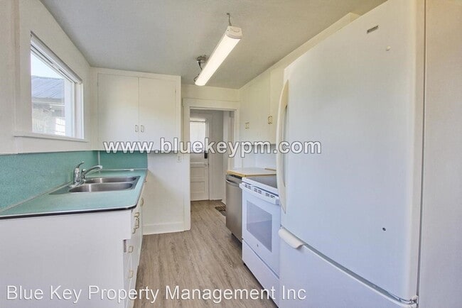 Building Photo - 4 br, 1 bath House - 2134 N. Wygant Street