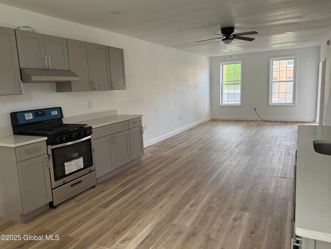 Building Photo - 36b Vliet St