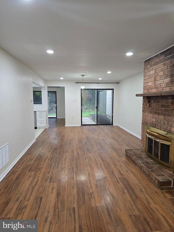 Foto del edificio - 56 Lafayette Ln
