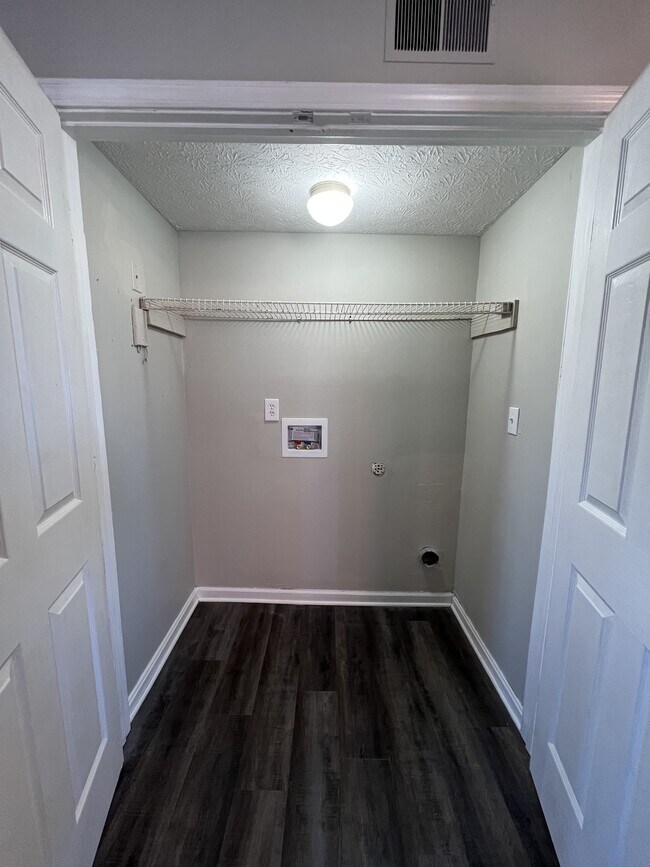 5143 Keegan Way, Louisville, KY 40291 House Rental in Louisville, KY