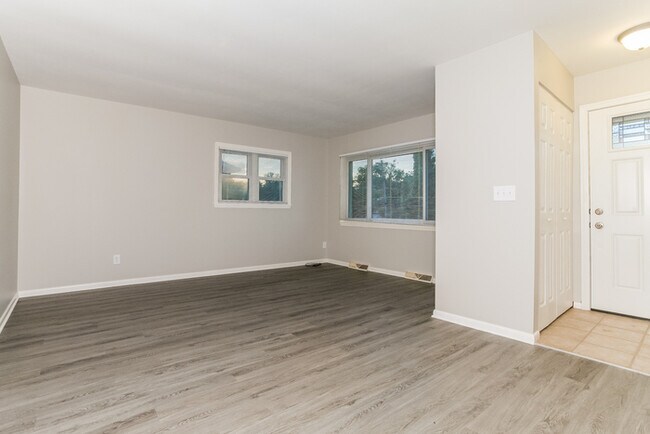 Building Photo - 5561 Muddy Creek Rd