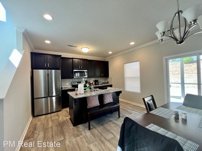 Building Photo - 3 br, 2.5 bath House - 4682 Wesmar Court