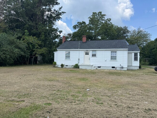Building Photo - 709 E Vernon Ave