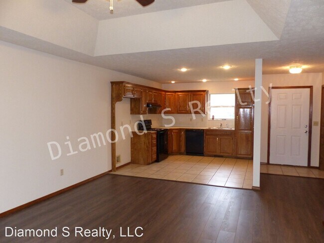 Building Photo - 2 br, 2 bath House - 715 McLean Court