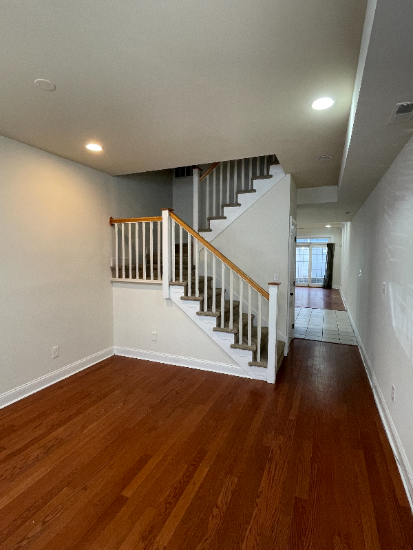 Building Photo - 1230 Kater St