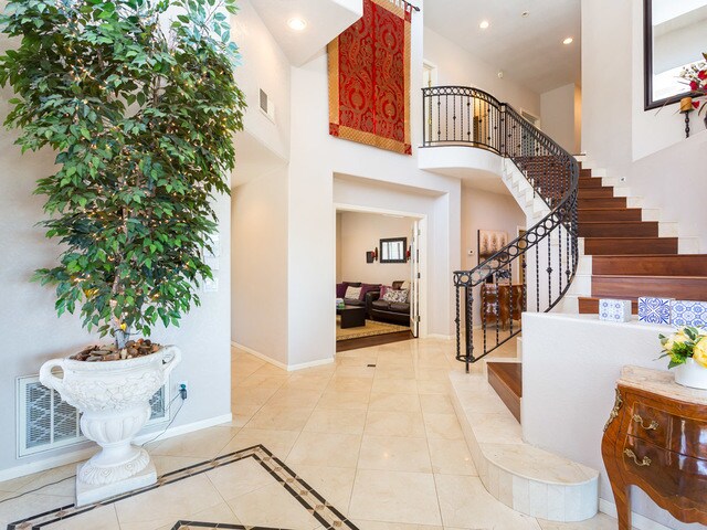 Building Photo - 9707 Lake Helix Terrace