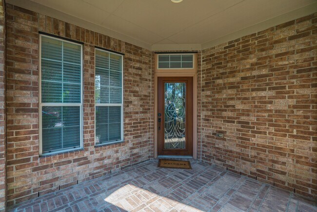 Building Photo - 135 S Rocky Point Cir