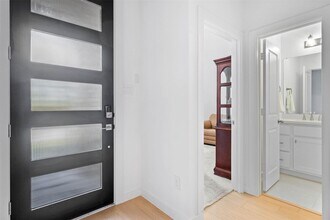 Building Photo - 16815 Lupine Mdw Ln