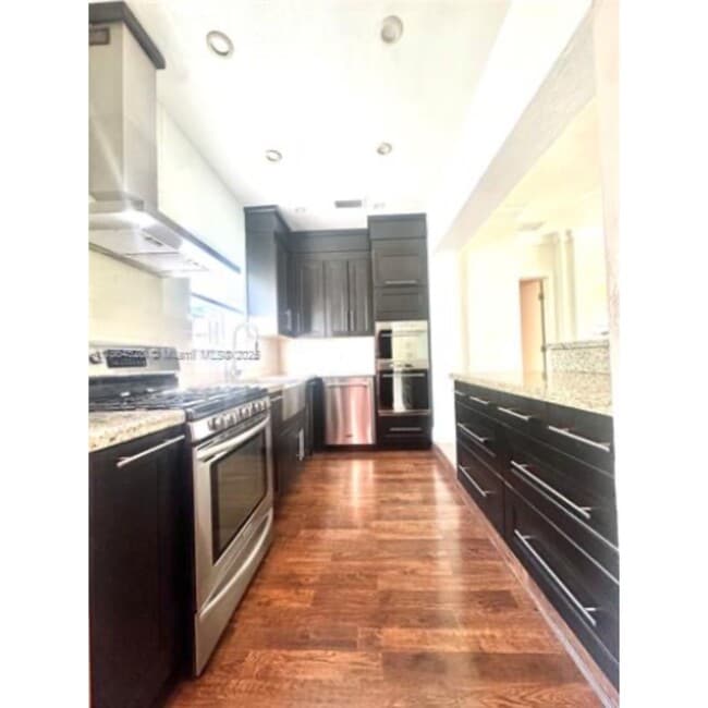 Foto del edificio - 1700 SW 16th Ter