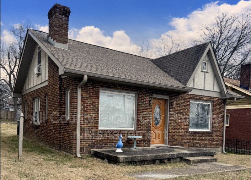 Primary Photo - 1407 Meridian St