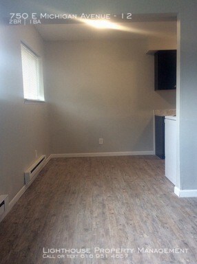 Building Photo - Updated Two Bedroom Apartment in Battle Creek