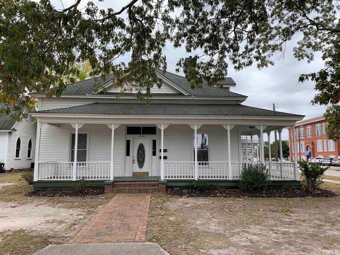 400 E Hill St, Benson, NC 27504 Townhome Rentals in Benson NC