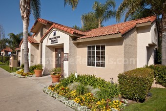 Primary Photo - 1515 S Melrose Dr
