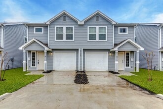 Building Photo - 8111 Corinth St