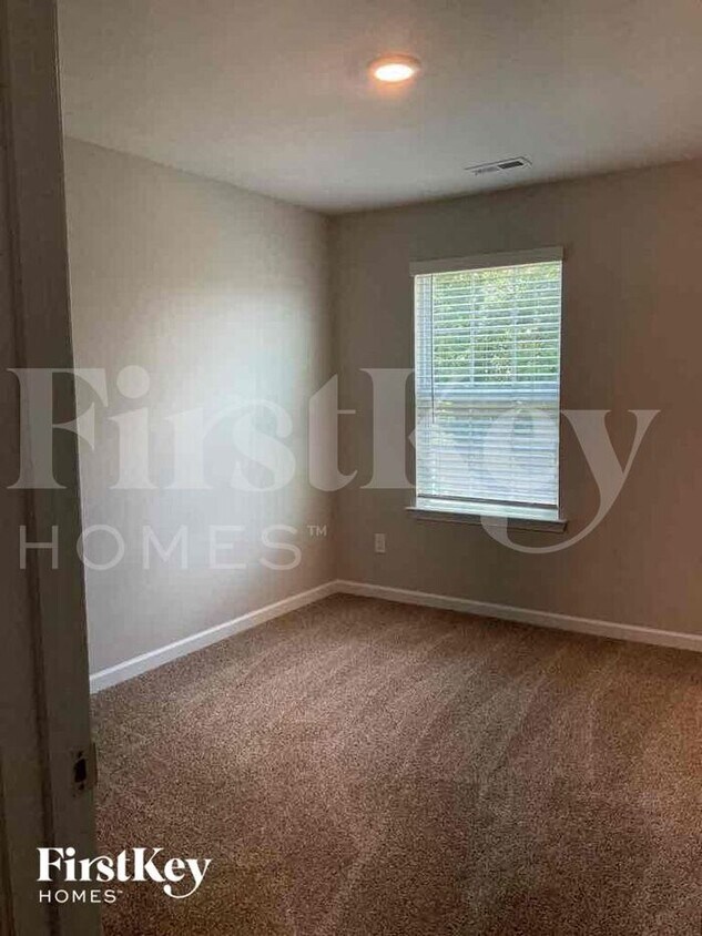 Building Photo - 3068 Green Apple Dr