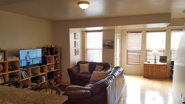 Foto del edificio - 3712 Markinch Way
